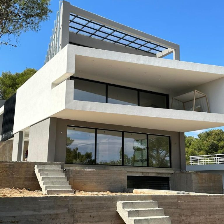 Σύγχρονη κατοικία στο Πόρτο Ράφτη